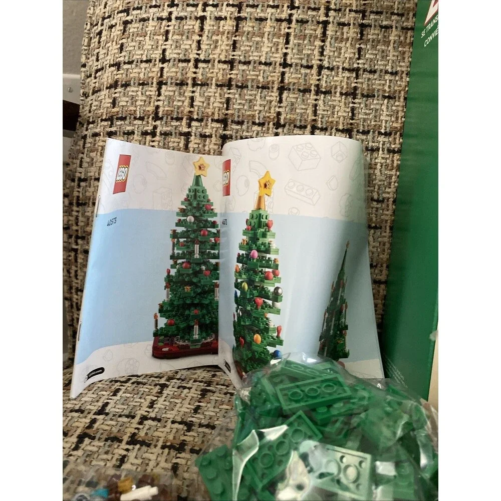 LEGO Christmas Tree Building Set 40573 Christmas Gift 784pcs - SEALED BAGS